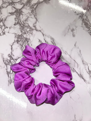 Level colour scrunchies